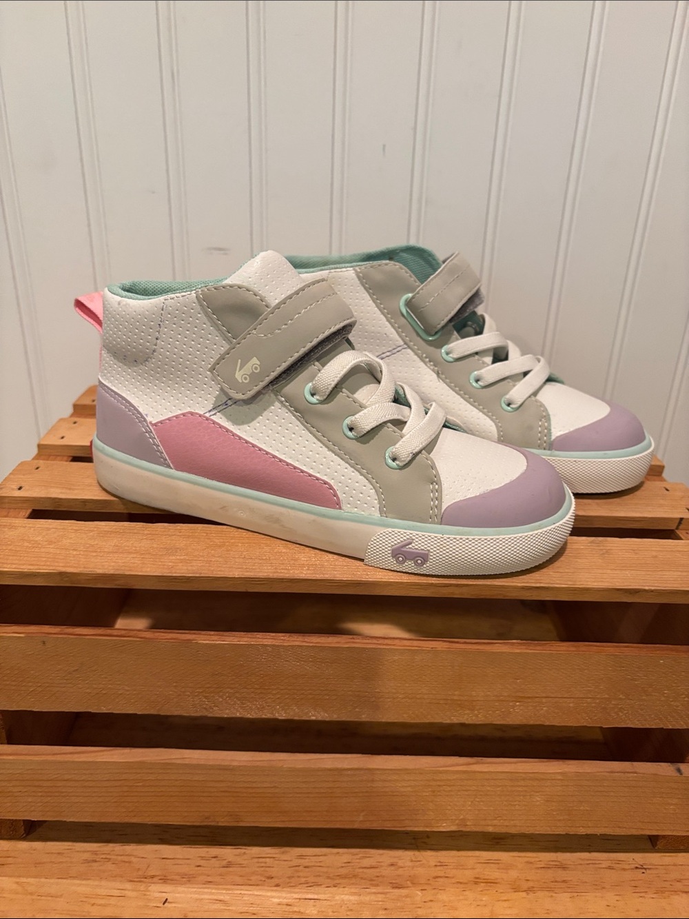 NWOT See Kai Run Girl’s Dayton High-Top Sneakers in White, Pink & Lavender 13.5
